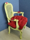 Kinderstoel Te koop!  van € 225,- voor  €180,-